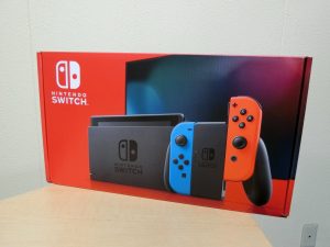 新品・任天堂・ニンテンドースイッチ新モデル ネオンブルー・ネオンレッド本体・バッテリー拡張版