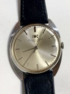 大吉鶴見店でIWCシャウハウゼンをお買取り致しました