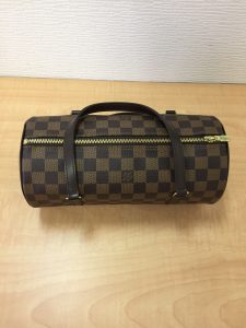 LV　ヴィトン