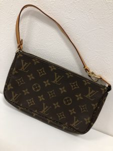 LV ポシェットアクセソワール