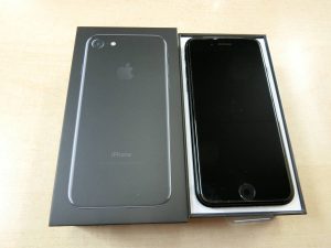 docomo版 iPhone7・128GB・MNCP2J A・ジェットブラック・制限〇・未使用・ジャンク品