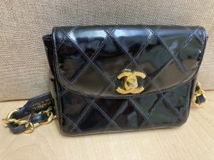 シャネル CHANEL チェーンショルダーバッグ  マトラッセ パテント