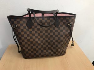 東灘　芦屋　ヴィトン　VUITTON　買取　甲南山手　大吉