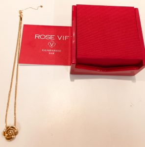 ROSE VIF ネックレス