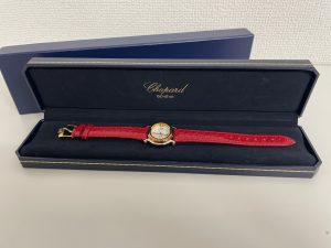 今回はChopardの腕時計をお買取させて頂きました！大吉橋本高野口店です！