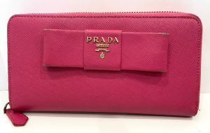 PRADA(プラダ)財布