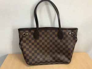 東灘　芦屋　ヴィトン　VUITTON　買取　甲南山手　大吉