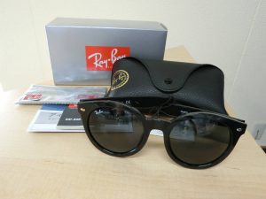 Ray-Ban・レイバン・RB4261D・601 87・丸型サングラス・55□21　145・ブラックケース付き