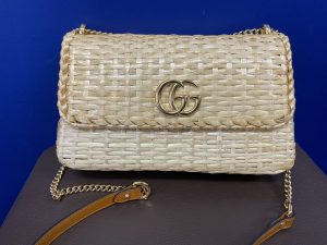 Gucci グッチ カクテルバッグ GGウィッカースモールショルダー 524800