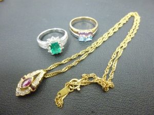 貴金属のアクセサリーをお買取り致しました。買取専門店大吉ゆめタウン中津店(大分県)です。