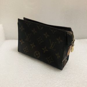 ルイヴィトン ポーチ 買取,Louis Vuitton ポーチ 買取,三田