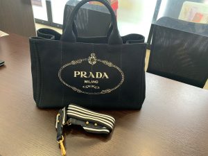 PRADA　カナパ