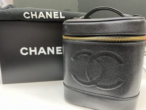 今回はCHANELのポーチをお買取りさせて頂きました！大吉橋本高野口店です！