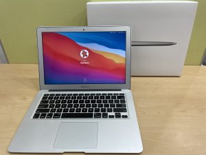 MacBook Airのパソコンをお買取りしました大吉国立店です！！