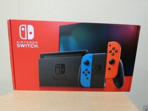 任天堂・ニンテンドースイッチ新モデル ネオンブルー・ネオンレッド本体・バッテリー拡張版