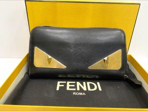 FENDI フェンディ 財布 ブランド品