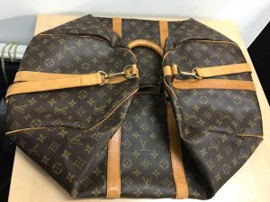 東灘　芦屋　ヴィトン　VUITTON　財布　買取　甲南山手　大吉