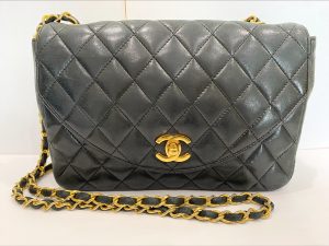 CHANEL シャネル チェーンショルダーバッグ ブランド品