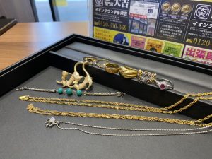 香川県綾歌郡宇多津町でダイヤモンド/宝石/アクセサリーのお買取なら「買取専門店 大吉イオンタウン宇多津店」にお任せください！