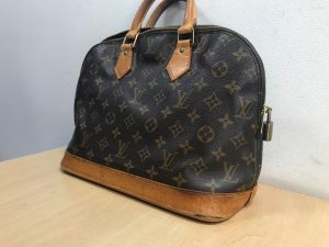 東灘　芦屋　ヴィトン　VUITTON　財布　買取　甲南山手　大吉