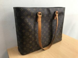 東灘　芦屋　ヴィトン　VUITTON　財布　買取　甲南山手　大吉