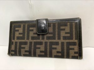 FENDI フェンディ 財布 ブランド