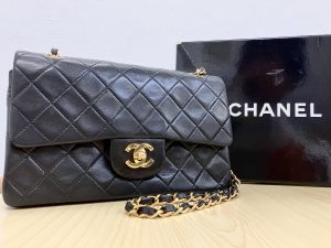 CHANEL マトラッセ　キャビアスキン