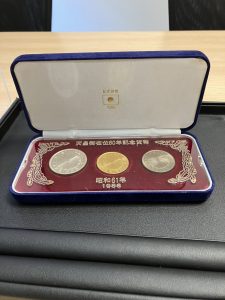 御在位60年記念貨幣セット