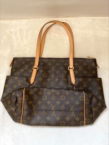 Louis Vuitton ルイヴィトン バッグ ブランド